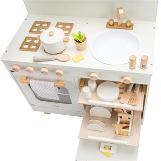 Kitchenette with dishwasher